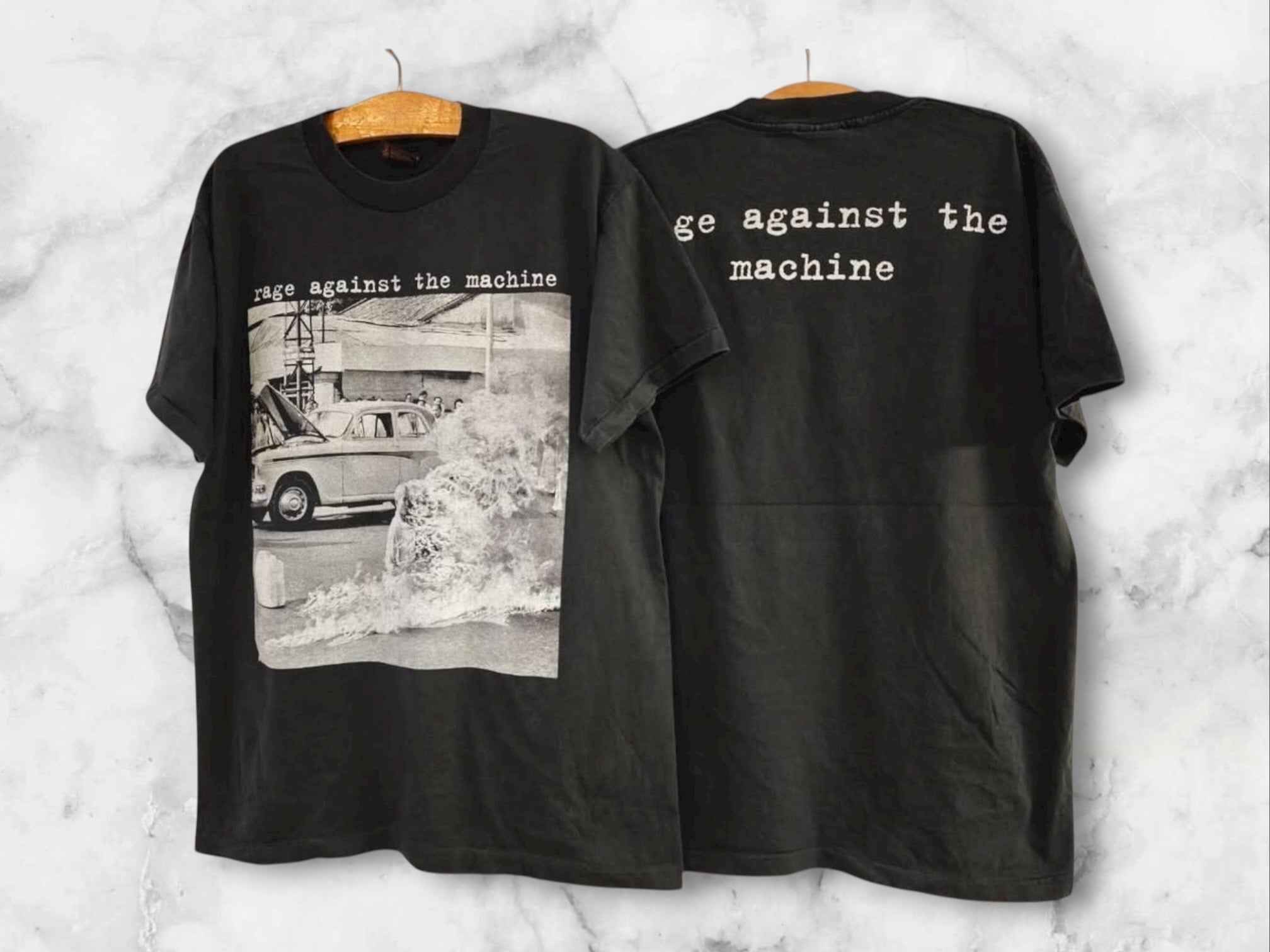 即発送可能枠　Rage Against The Machine
