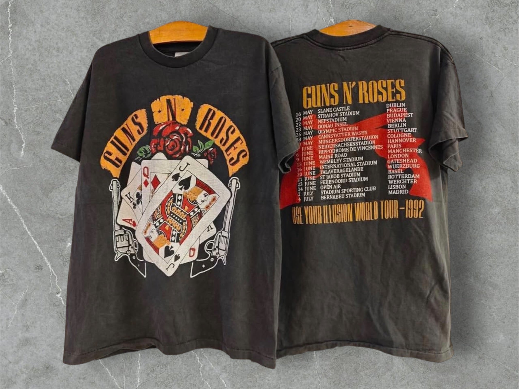 GUNS N’ ROSES