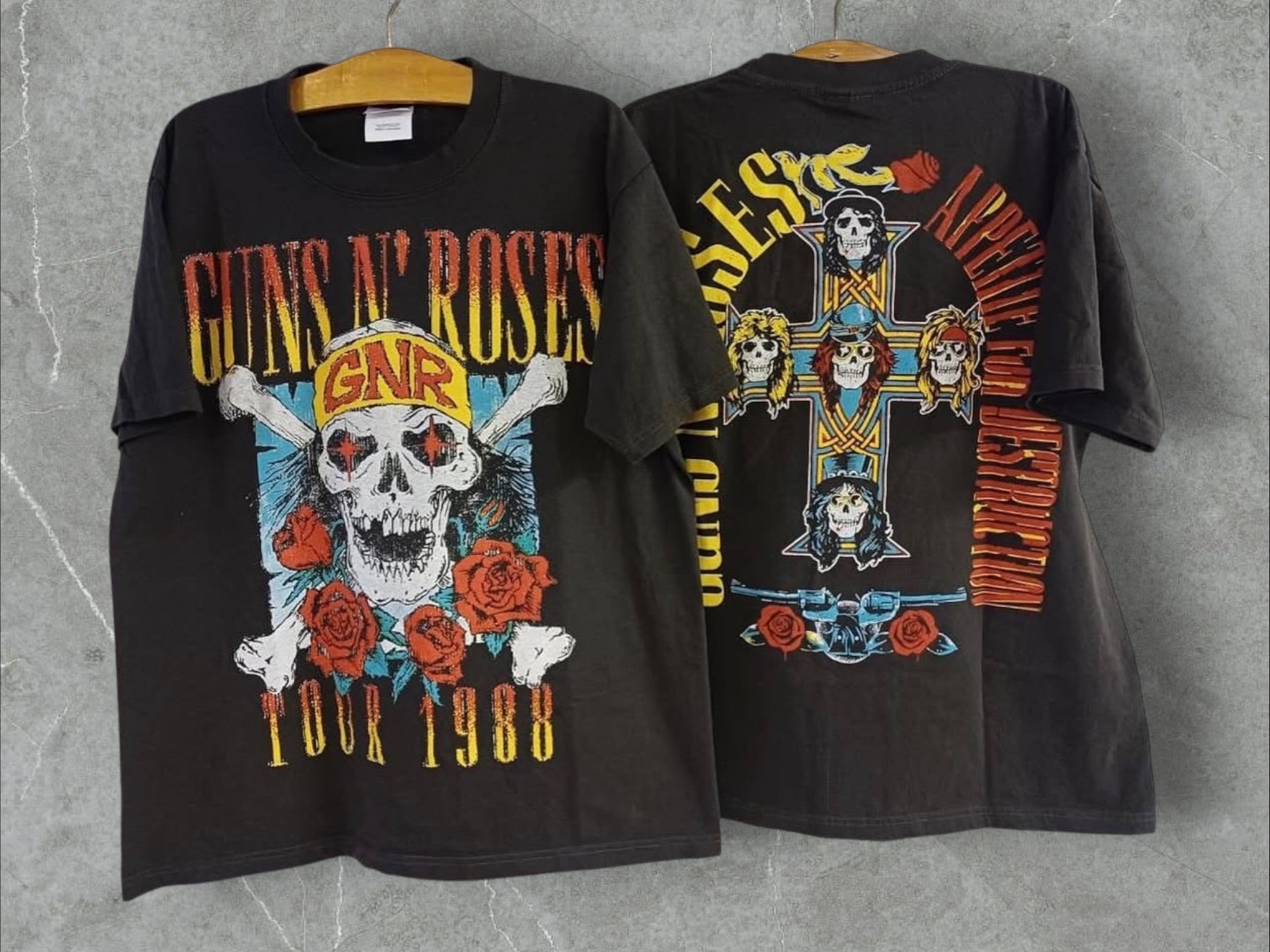 GUNS N’ ROSES